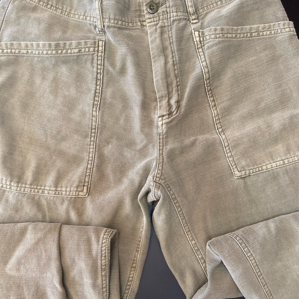 Lucky Brand Green Cropped Ankle Pants - Picture 3 of 9
